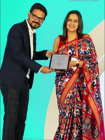 Gunjan ivf world got times power icon award 2024-2025